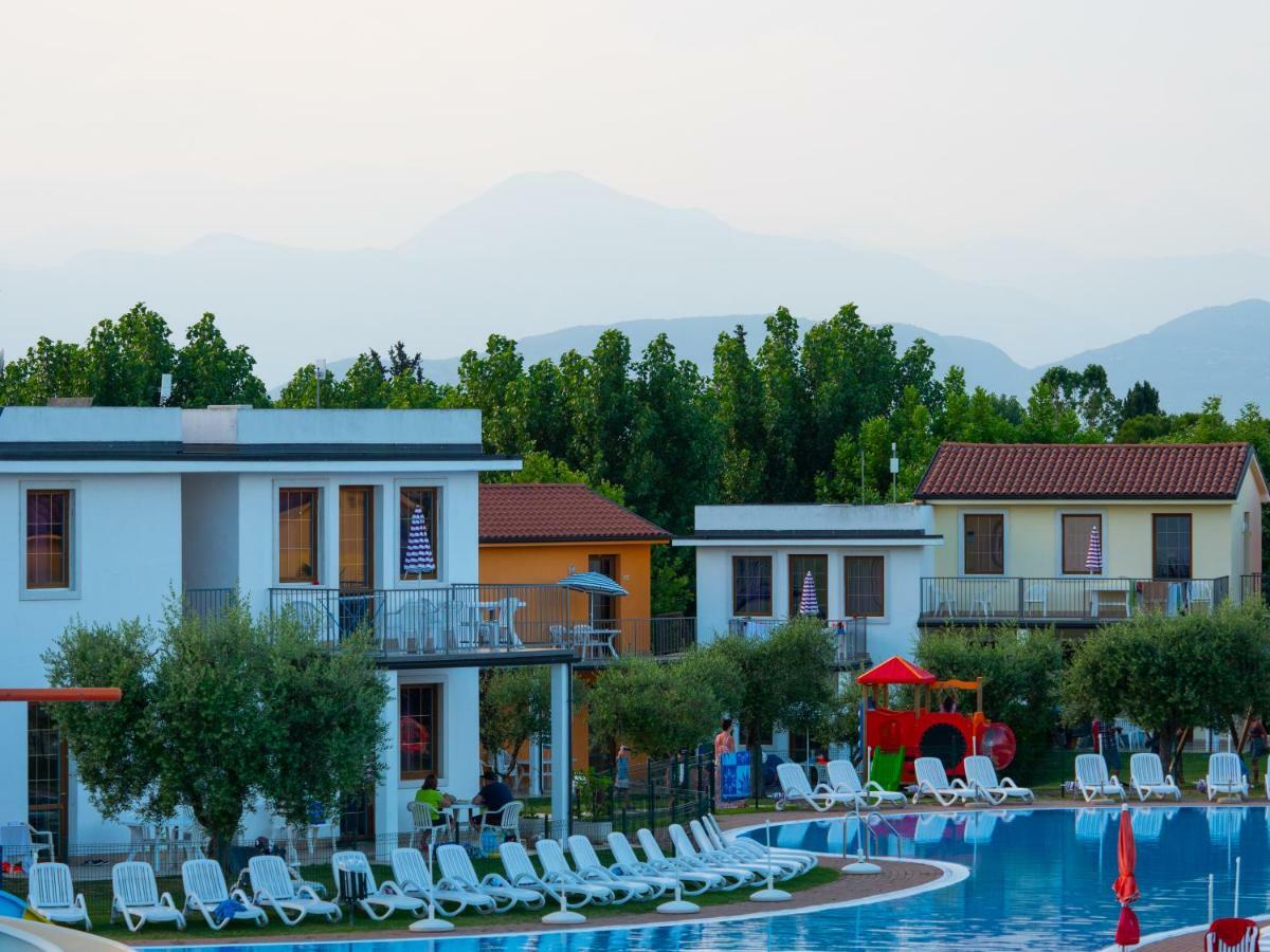 Gasparina Village Castelnuovo del Garda Esterno foto