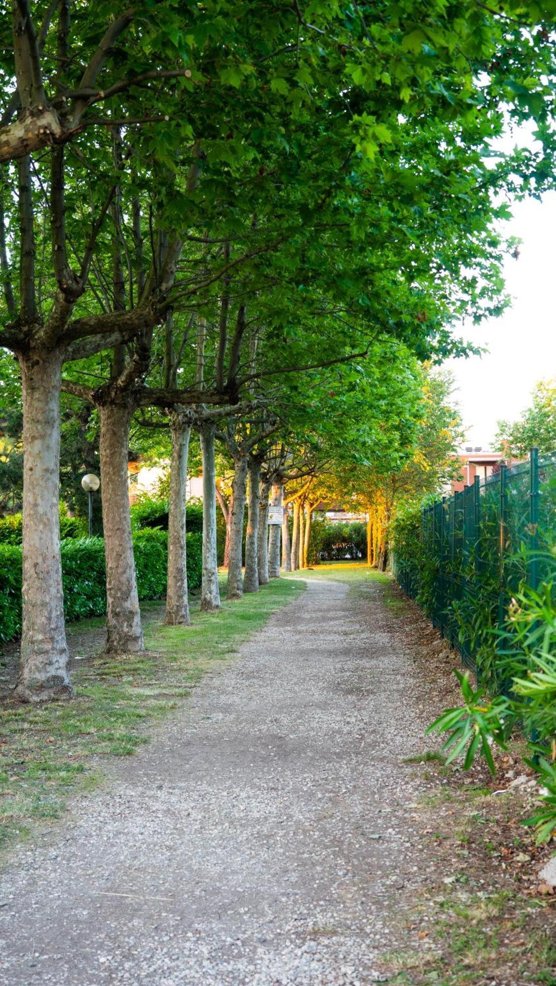 Gasparina Village Castelnuovo del Garda Esterno foto